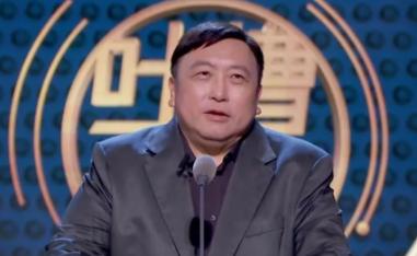 如何选择优质基金，基于国际时事新闻的深度解析 买那个基金好