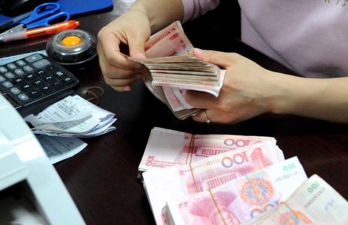 一万块钱理财，如何选择合适的投资产品？一万块钱理财能买什么